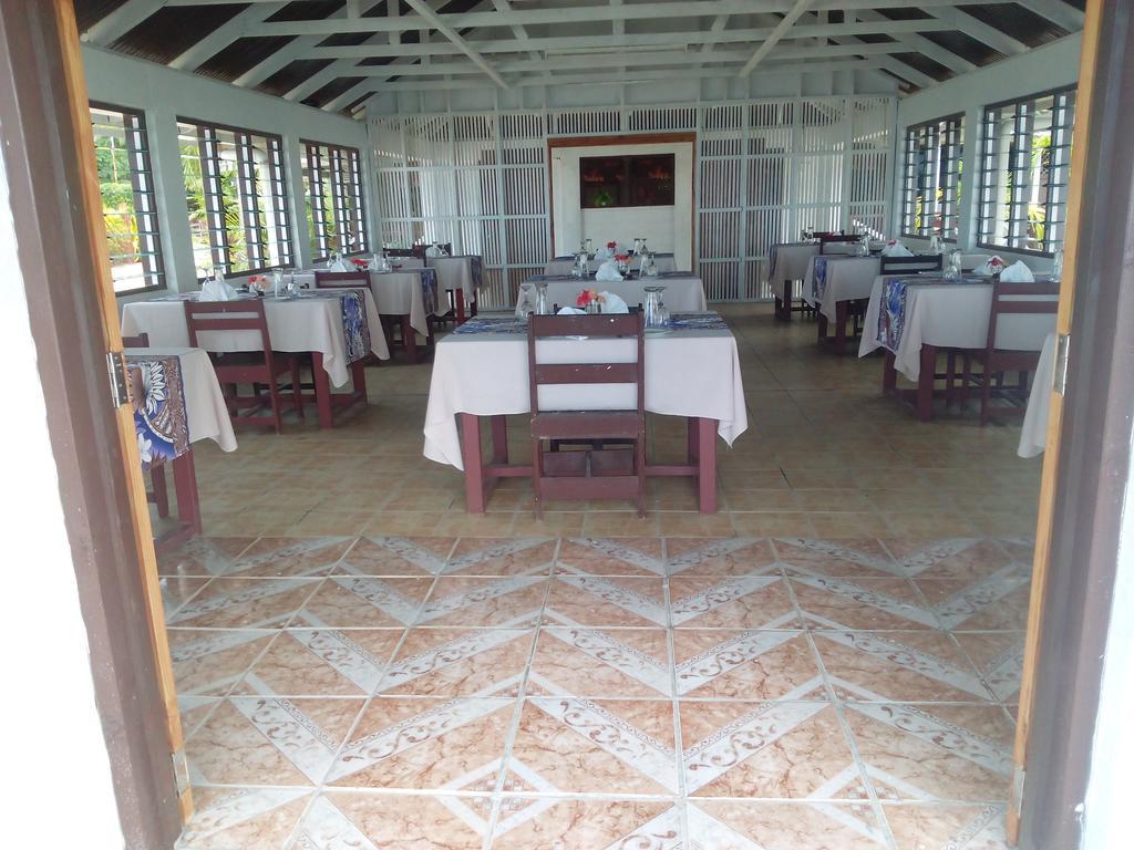 Vacations Beach Fale Ξενοδοχείο Manase Εξωτερικό φωτογραφία