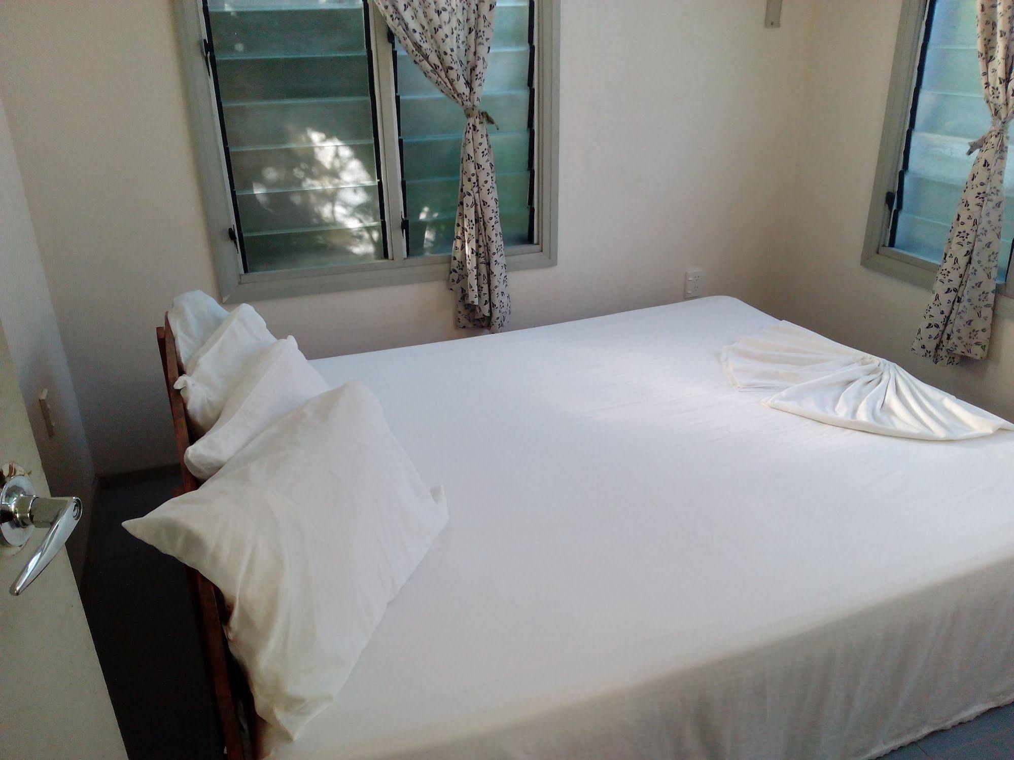 Vacations Beach Fale Ξενοδοχείο Manase Εξωτερικό φωτογραφία