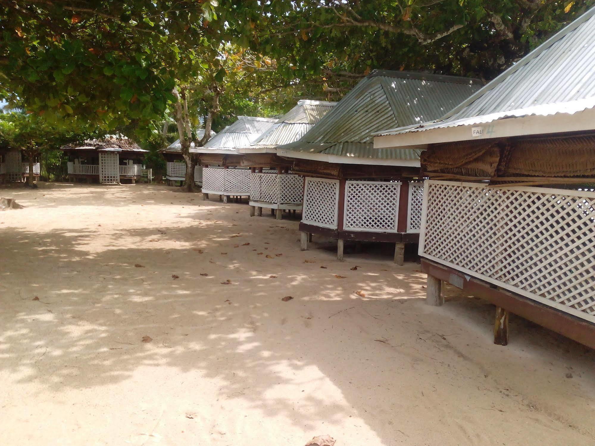 Vacations Beach Fale Ξενοδοχείο Manase Εξωτερικό φωτογραφία